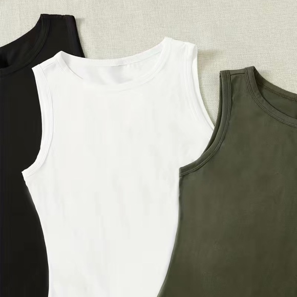 Solid Sleeveless Bodysuit, Sexy Crew Neck Slim Summer Bodysuit, Women's Clothing - Picture 3 of 3